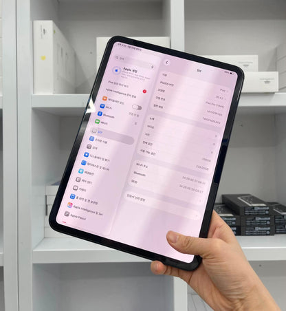IPad pro M4 bản 256GB Màu Xám - Pin 100% sạc 13 lần - 2NJKN