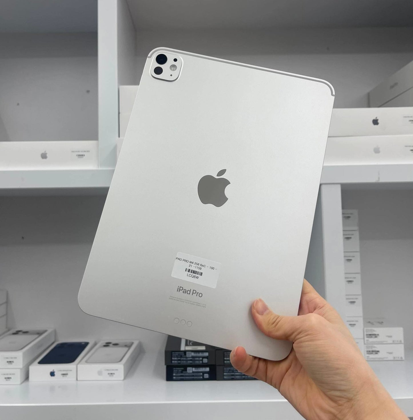 IPad Pro M4 256 màu Bạc - Pin 100% sạc 21 lần - LCQ6W