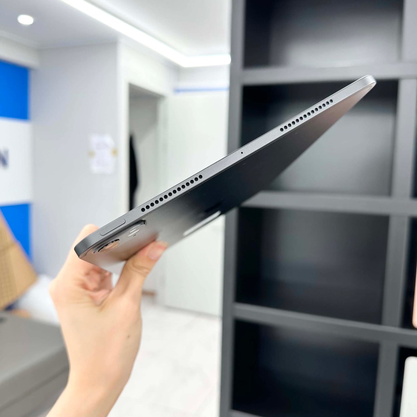 IPad Pro M4 bản 256GB Màu xám Box + sạc zin- Pin 100% sạc 0 lần - GJGKM