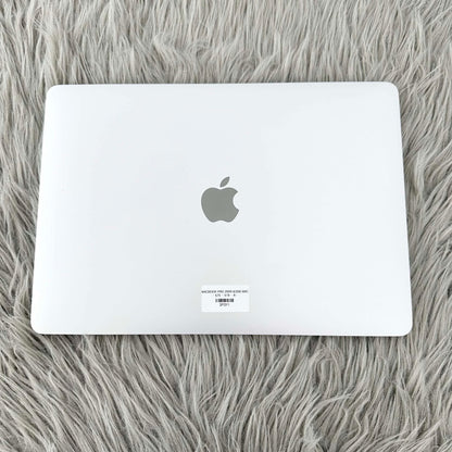MacBook Pro 2020 8/256 màu bạc - 3P3Y1 A-