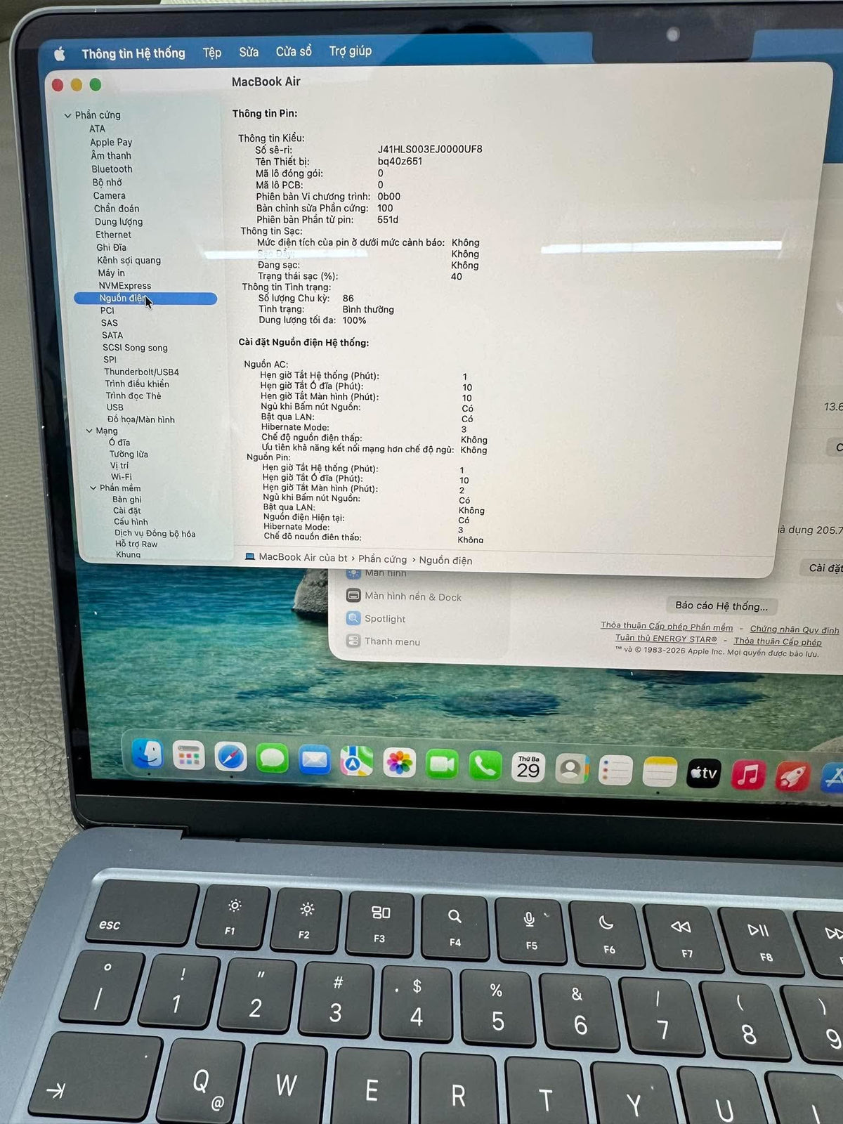Macbook Air 2025 M4 16/256  xanh đen - pin 100%- FPMQ9- A-*
