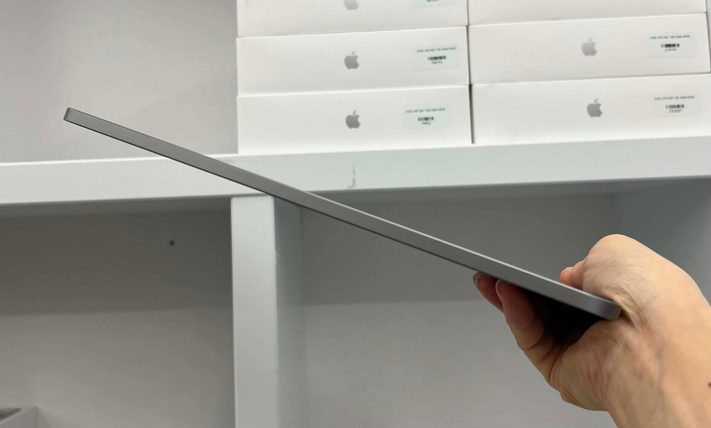 IPad Air 6 bản 128GB Màu xám - pin 100% - wtkgd - a-*