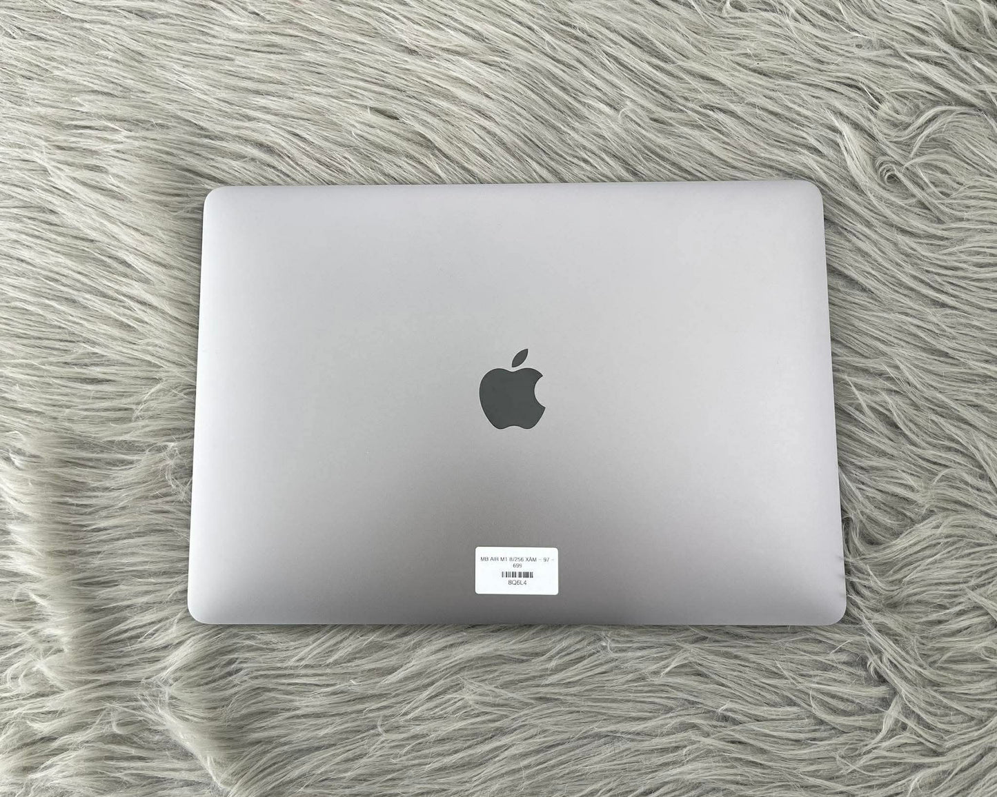 MacBook Air M1 bản 8gb/256gb Màu Xám - Pin 97% - 8Q6L4