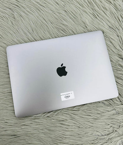 MacBook Pro M1 bản 8gb/256gb Màu xám - Pin 87% - 3BQ05D B*