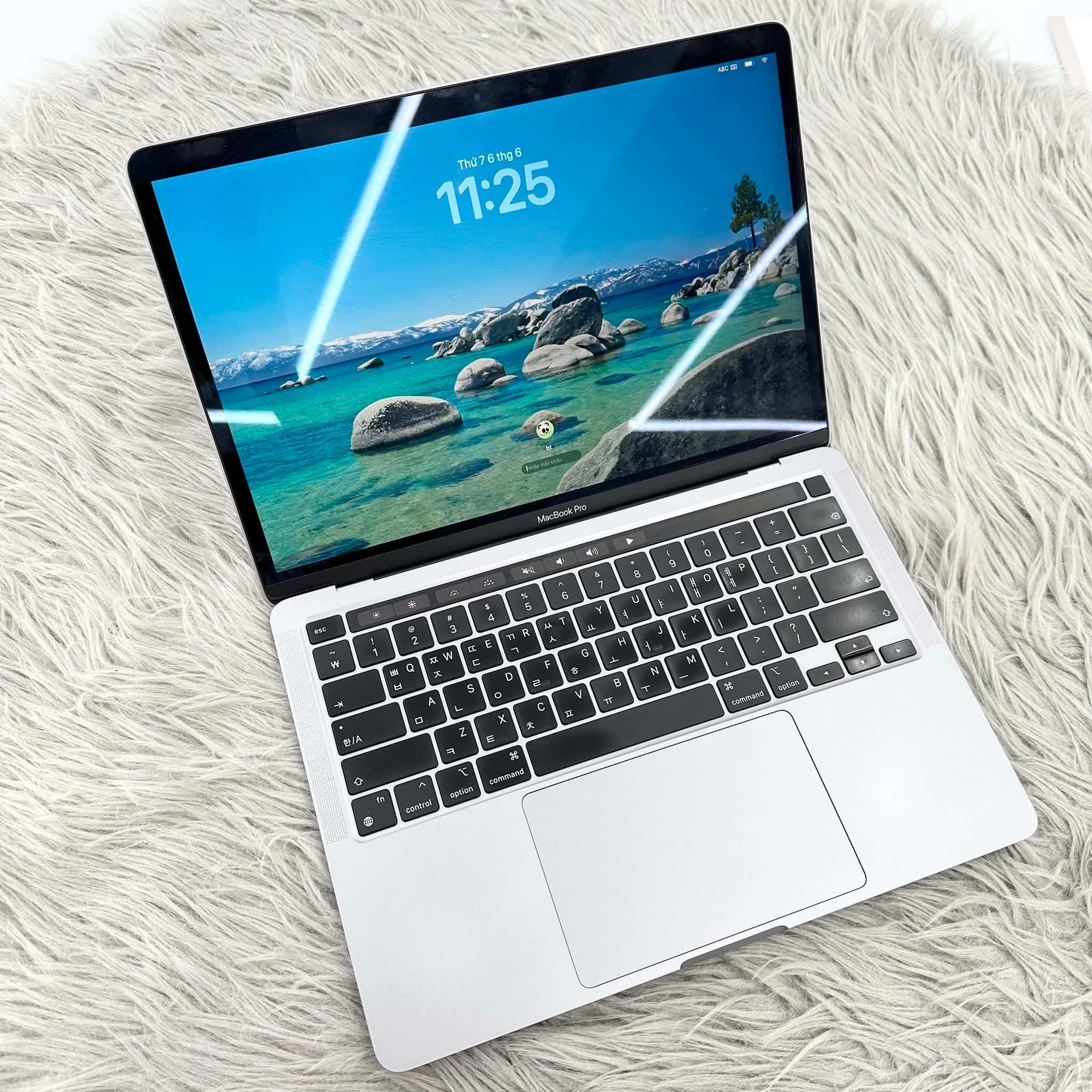 MacBook Pro M2 bản 16gb/256gb Màu Xám - Pin 85% - 9D3HP A-*