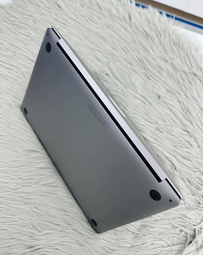 MacBook Pro M1 bản 8gb/512gb Màu xám - Pin 87% - N5Q05F