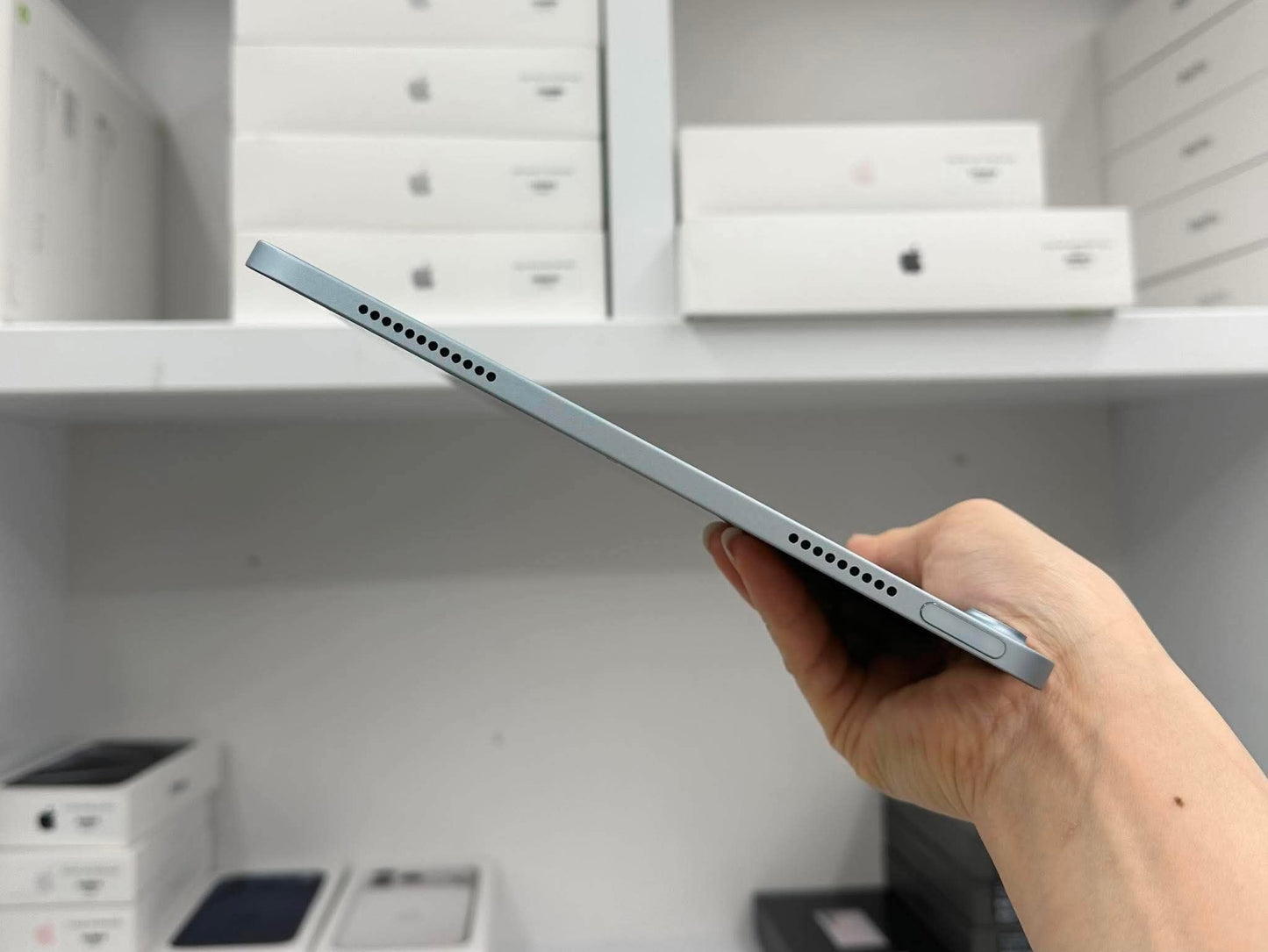 IPad Air 6 bản 128gbMàu Blue - Pin 90% - GJ69N