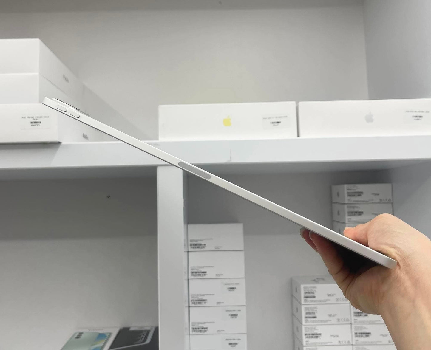 IPad Pro 2020 bản 128gb Màu bạc 12.9 inch - Pin 92% - ADV04 A-