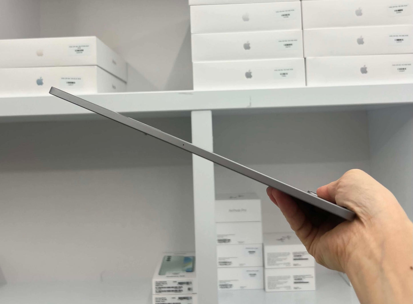 IPad Pro M2 bản 256GB Màu xám  - Pin 100% sạc 50 lần - Q2X45 - a-