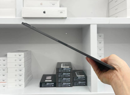 IPAD PRO M5 256 DEN - Pin 100% sạc 32 lần - XQ7Y4