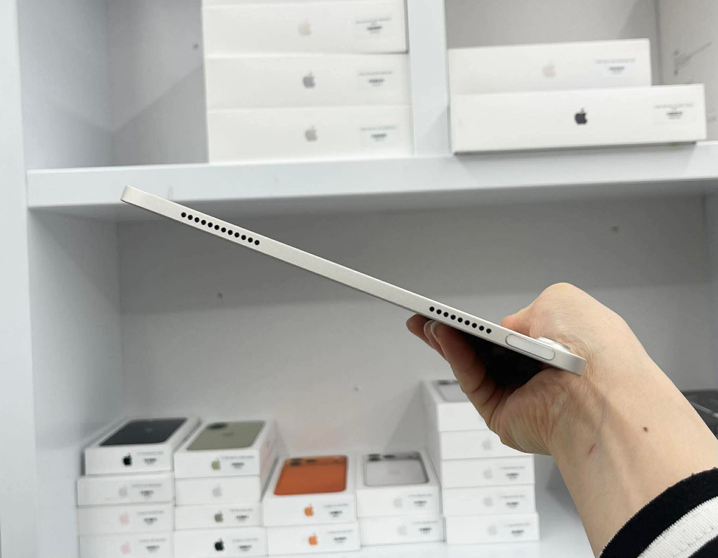IPad Air 6 bản 128GB Màu Starlight - Pin 92% - WTGVV A-