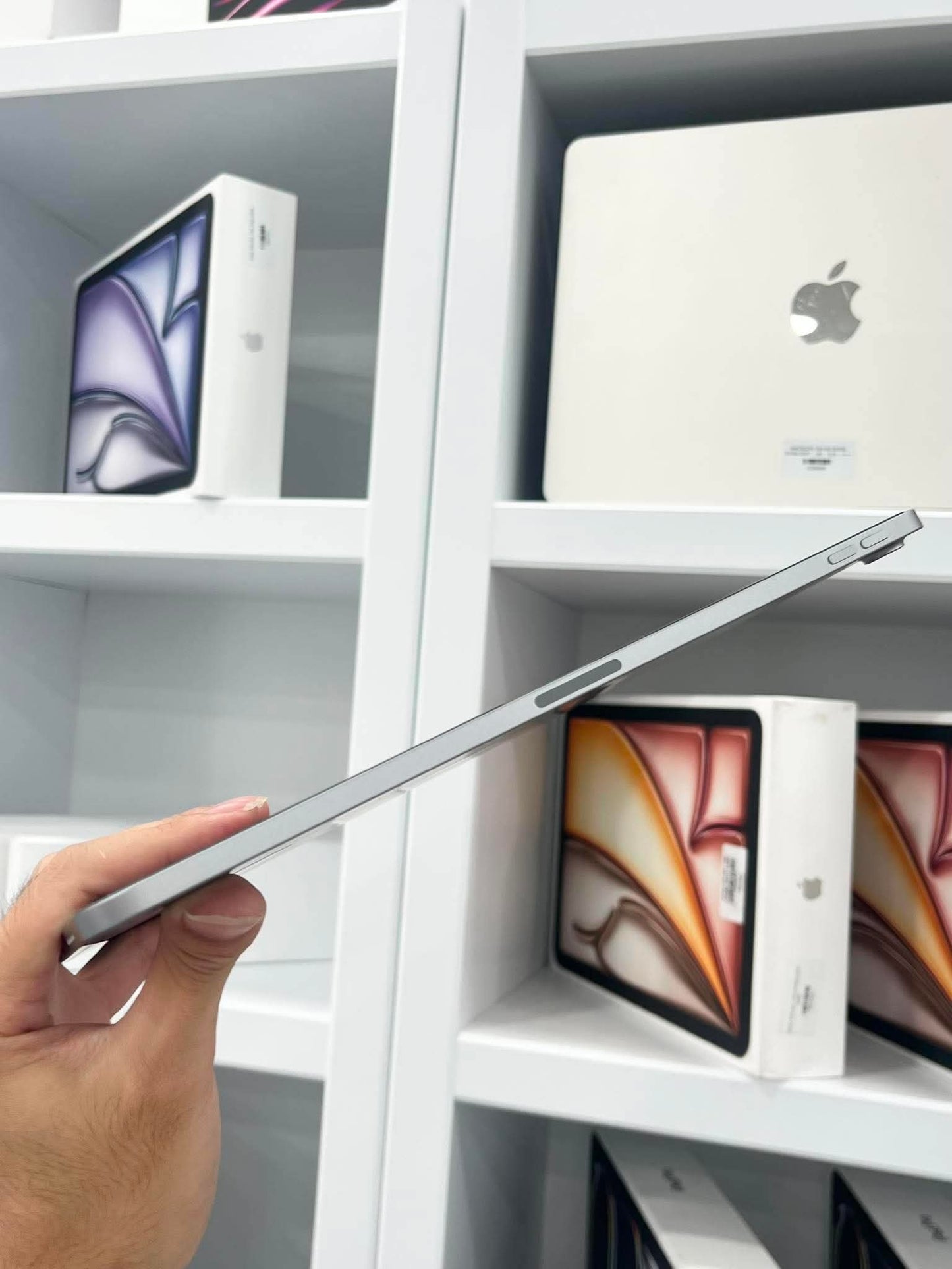 IPad AIR M4 128 xám - pin 100% sạc 8 lần - VJK72 - A-* Busan