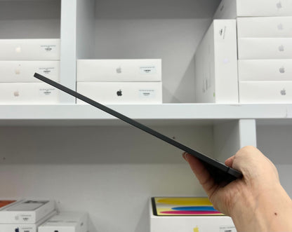 IPad Pro M4 bản 256GB Màu xám box + sạc - Pin 100% sạc 1 lần  - 69m6v