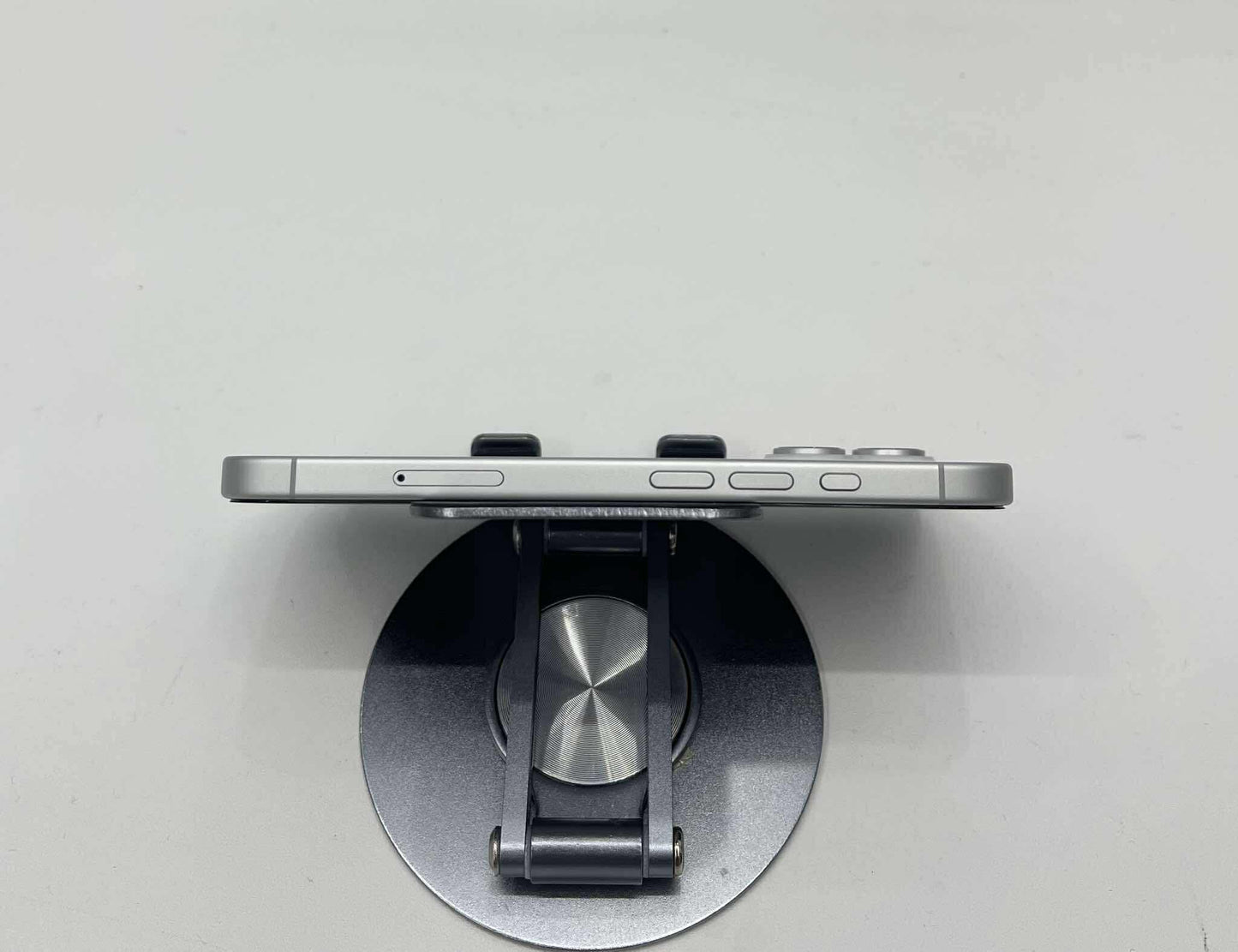 Iphone 16 128 Màu Trắng - Pin 100% sạc 1 lần - 08046/ 26970/ 89454/ 98246 box