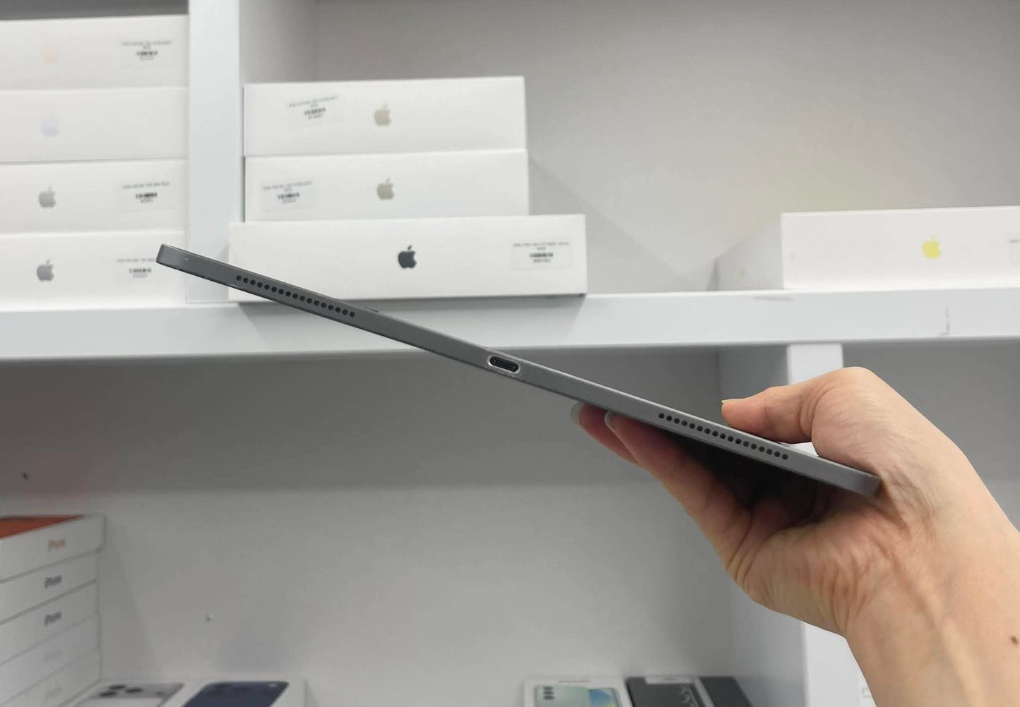 IPad Pro 2018 bản 64GB Màu xám 12.9 inch - Pin 88% - QK7M9 A-*