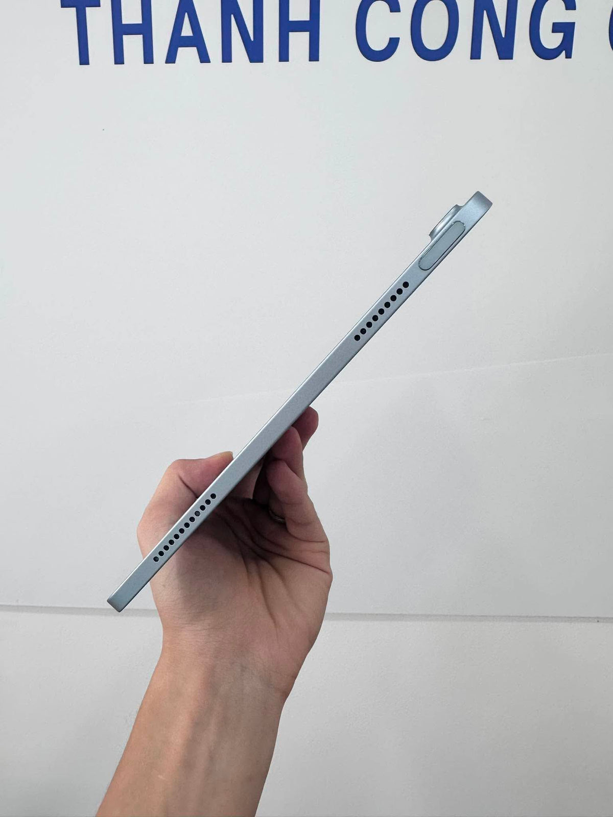 IPad Air 6 bản 128gb Màu Blue - Pin 93% -71rrl - A- Teku