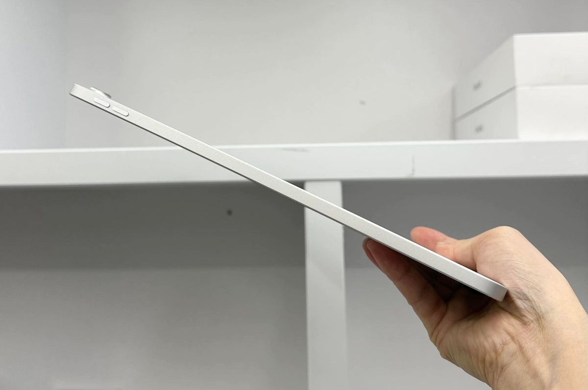IPad Gen 11 bản 128GB Màu Bạc - Pin 100% sạc 25 lần - 6FL74