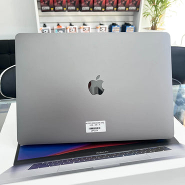 MacBook Pro 2020 8/256 Màu Xám - sạc 206 lần -UP3XY - a- Busan