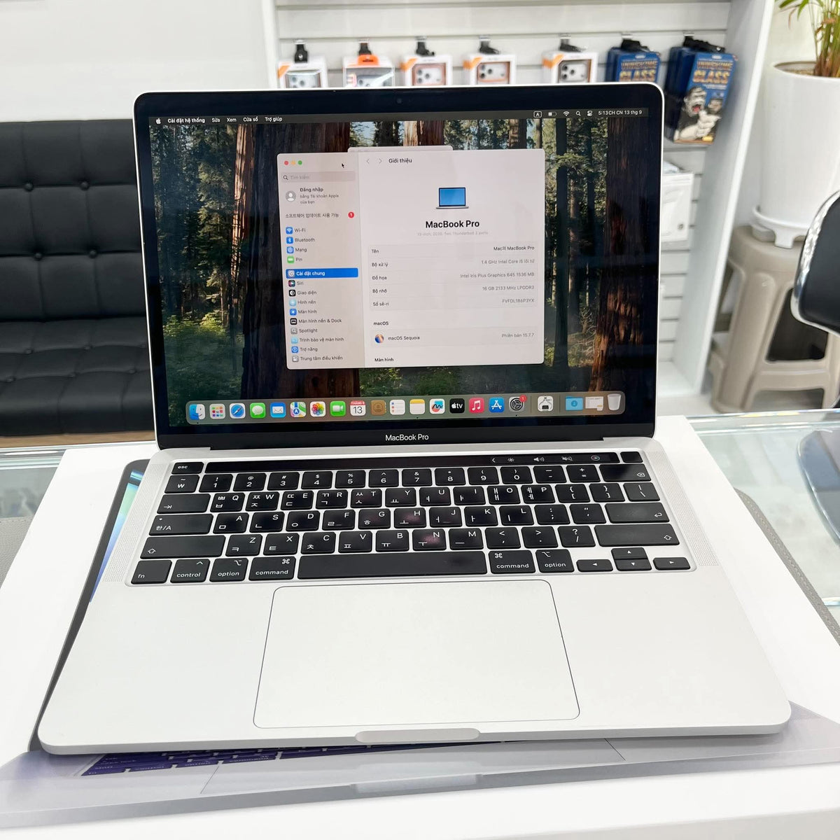 MacBook Pro 2020 bản 16/256 bạc - sạc 84 lần - 6P3YX- a- Busan