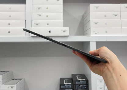IPad Pro M4 bản 512GB Màu xám bản sim 13 inch - Pin 100% - 2VP2N