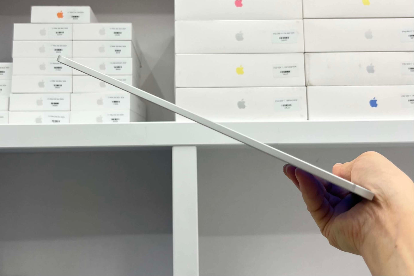 IPad Pro M4 256 màu Bạc Box + sạc zin  - Pin 100% - L0R26 Teku