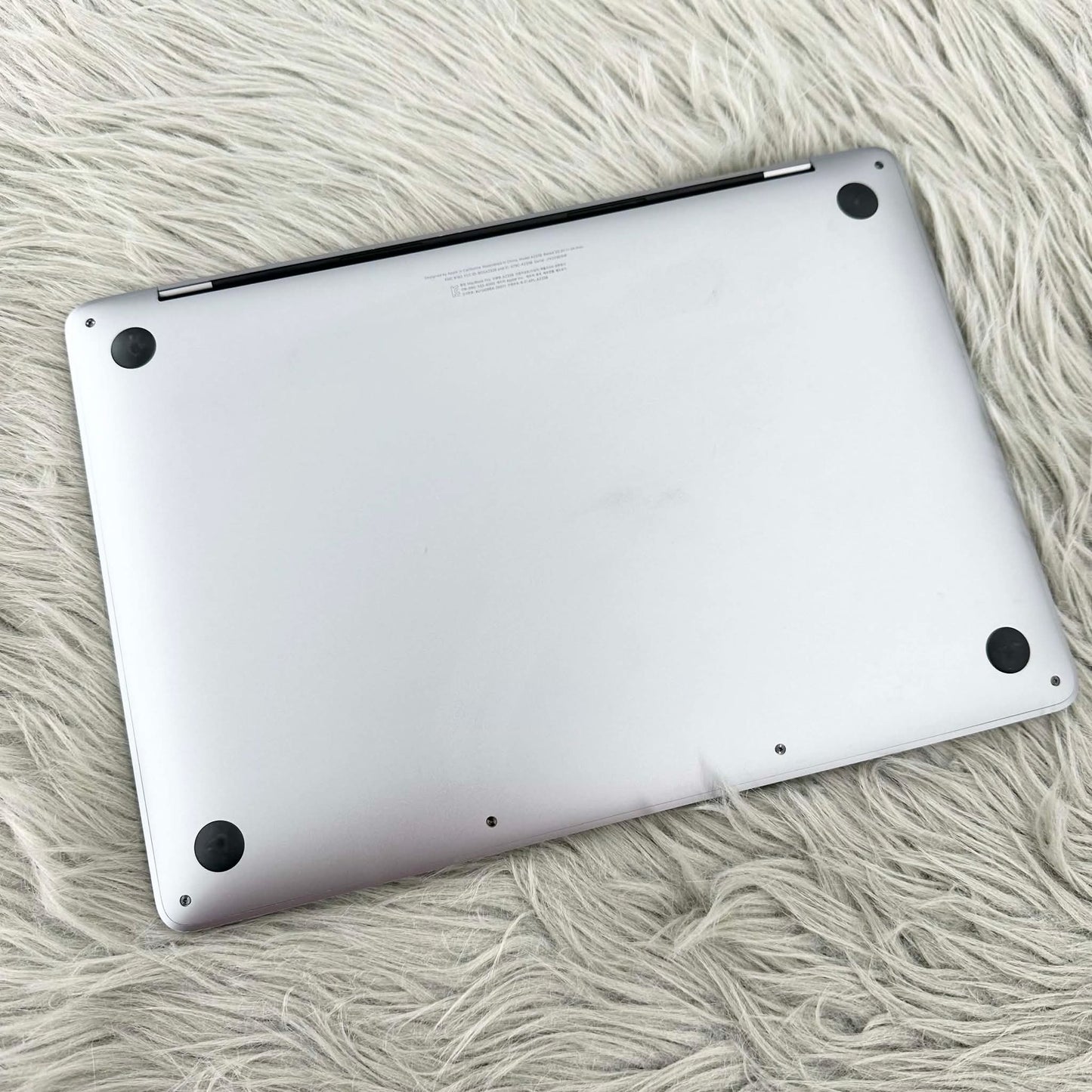 MacBook Pro M2 bản 16gb/256gb Màu Xám - Pin 85% - 9D3HP A-*