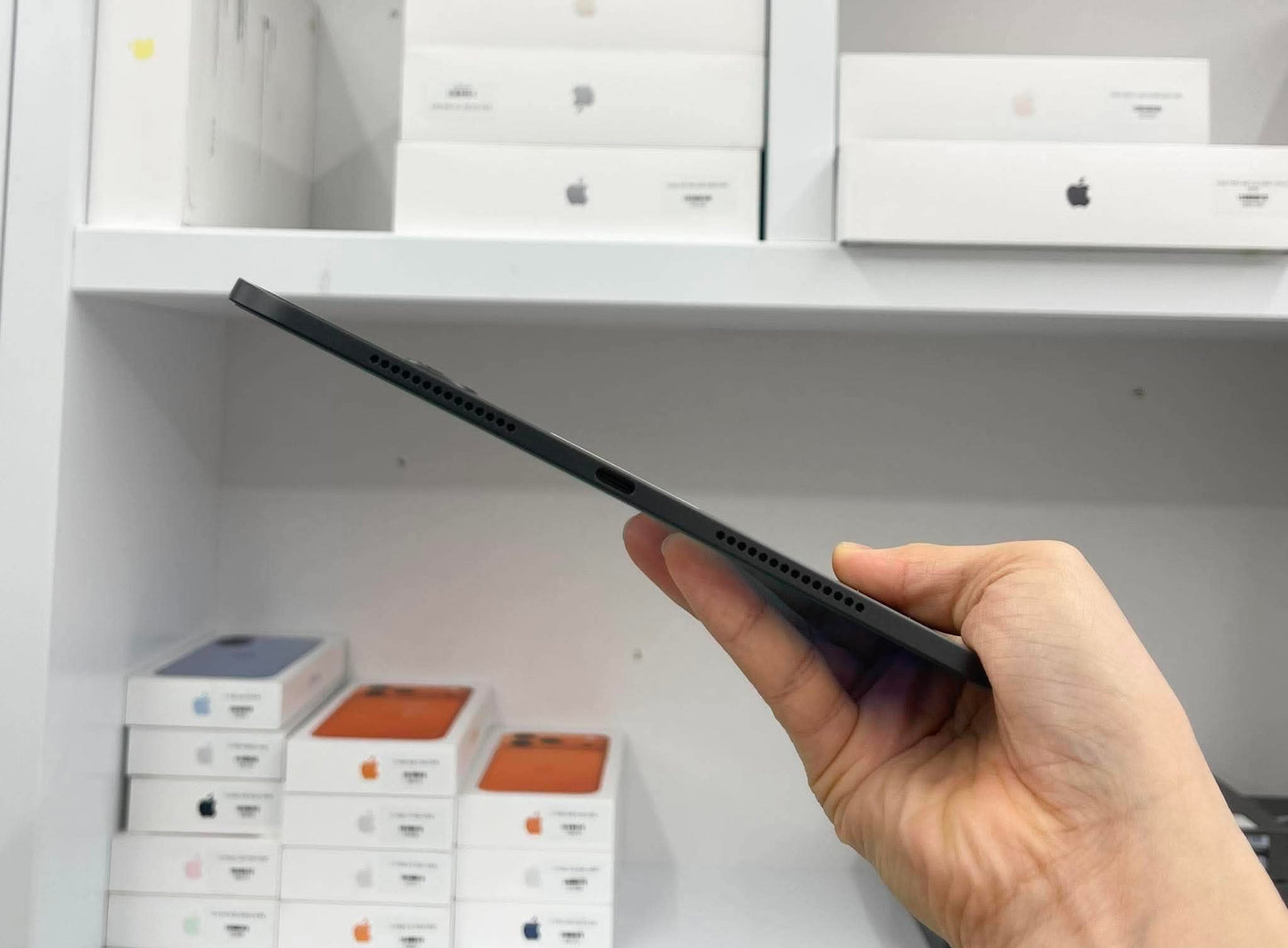 IPad pro M4 bản 256GB Màu Xám - Pin 100% sạc 13 lần - 2NJKN