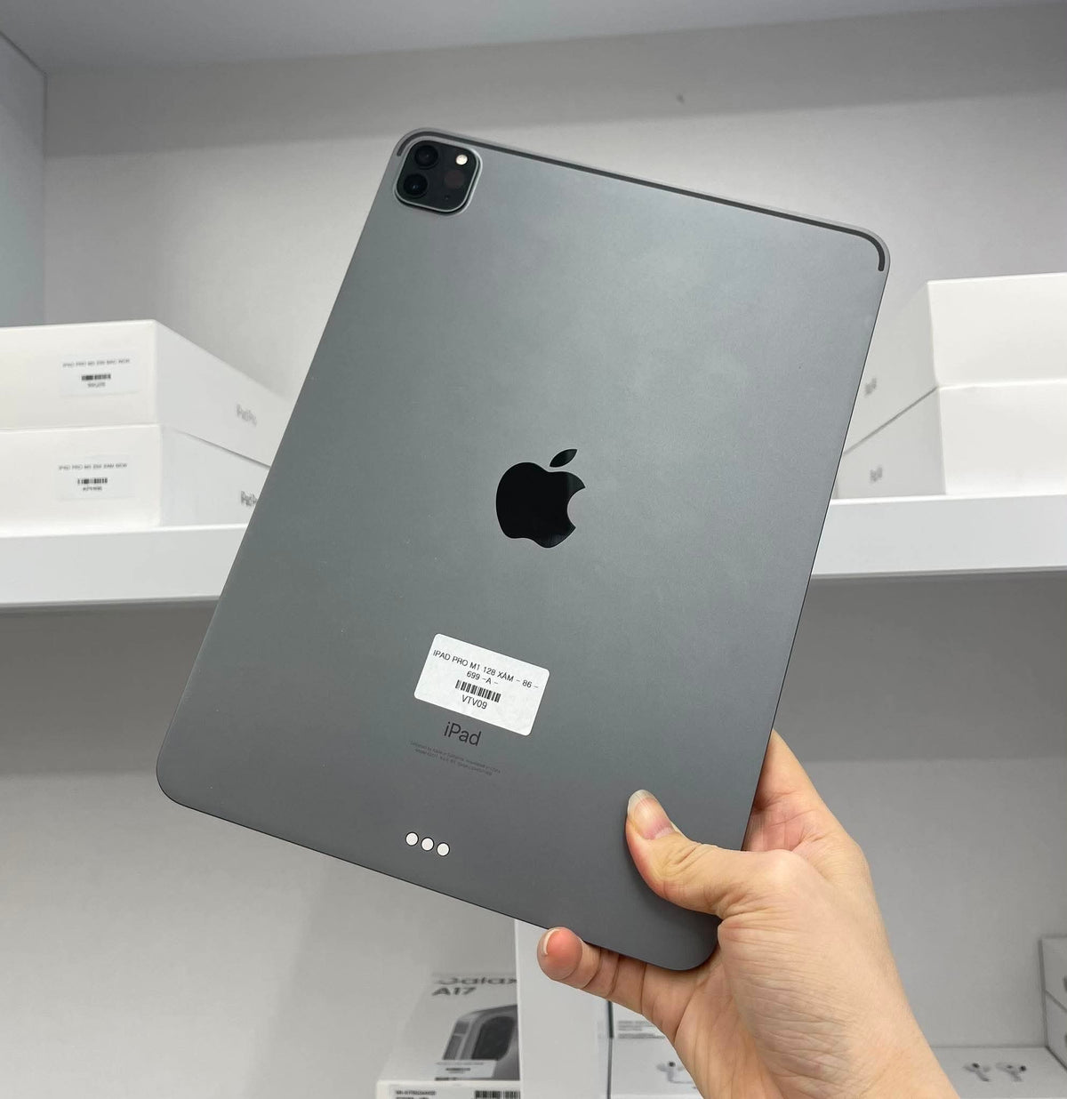 IPad Pro M1 bản 128gb Màu xám  - Pin 86% - VTV09 - a-