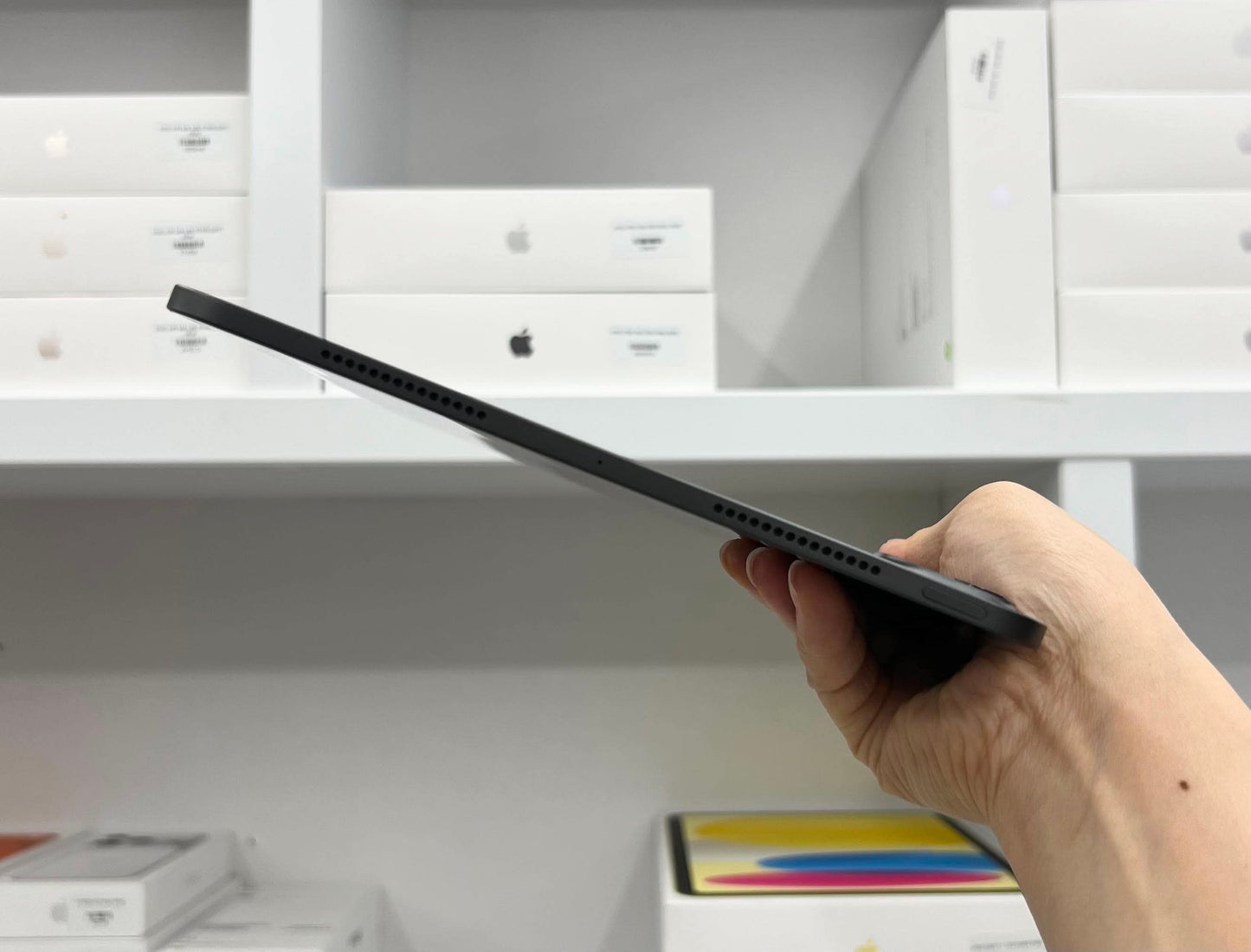 IPad Pro M4 bản 256GB Màu xám box + sạc - Pin 100% sạc 1 lần  - 69m6v