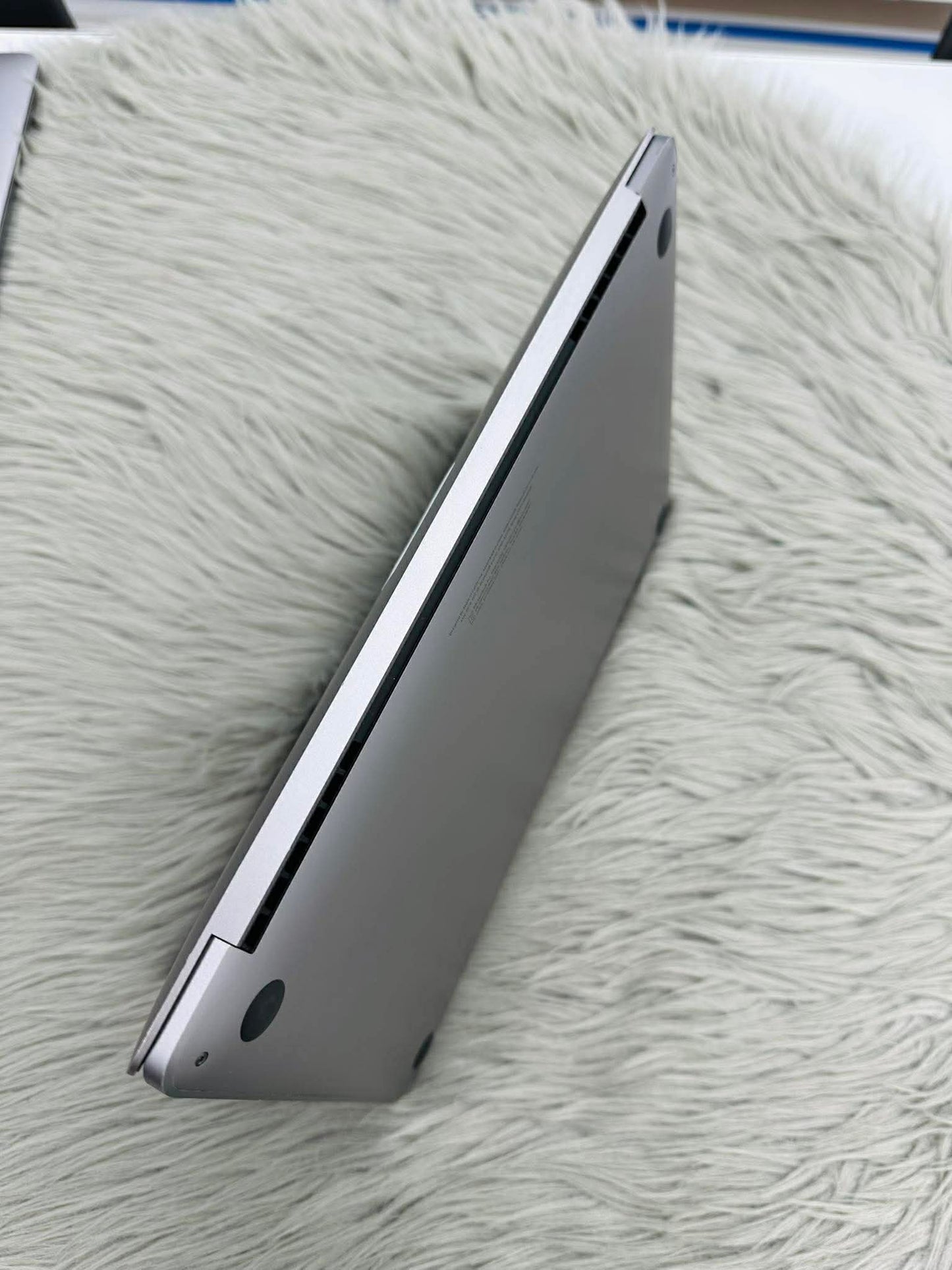 MacBook Pro M1 bản 8gb/256gb Màu xám - Pin 84% - KDQ05D B*