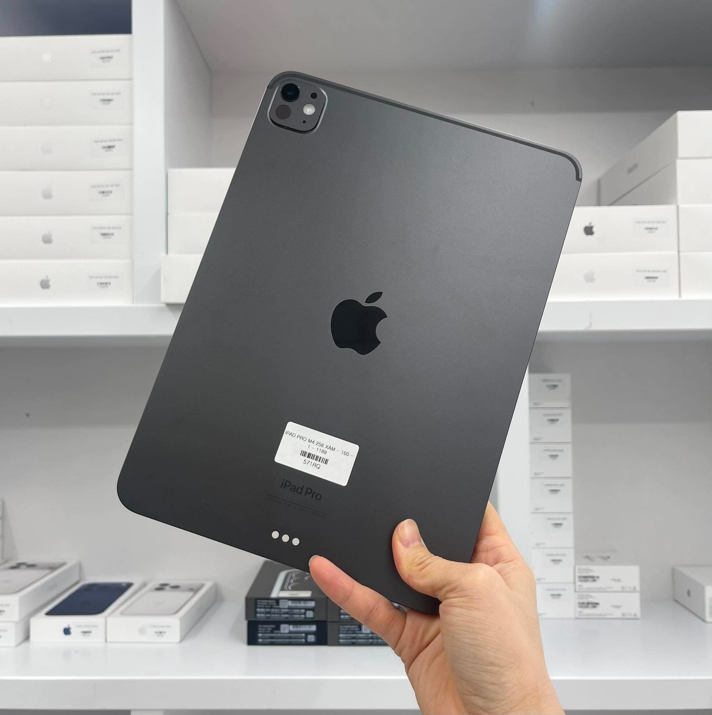 IPad Pro M4 bản 256GB Màu xám - Pin 100% sạc 1 lần - 571RQ