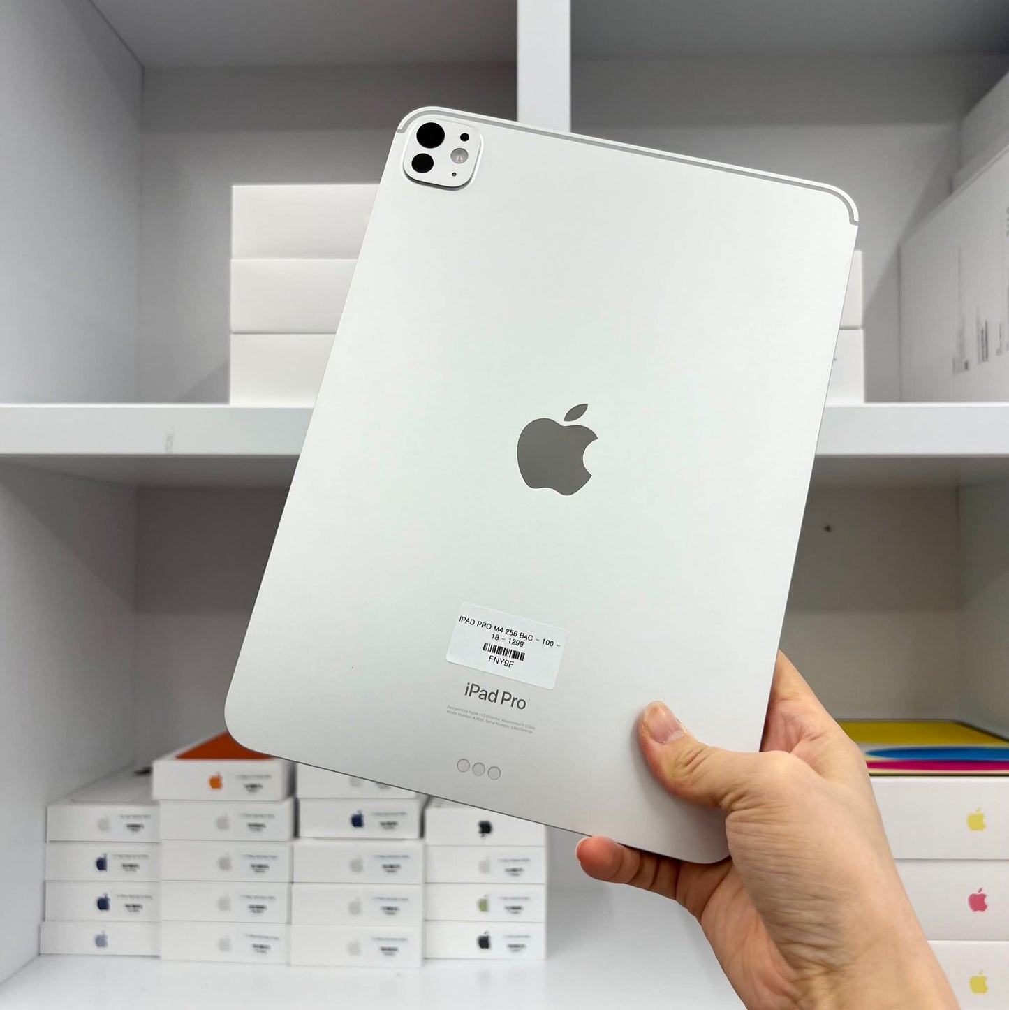 IPad Pro M4 256 màu Bạc - Pin 100% sạc 18 lần - FNY9F