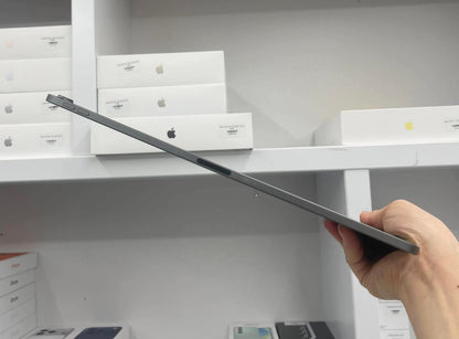 IPad Pro 2018 bản 64GB Màu xám 12.9 inch - Pin 88% - QK7M9 A-*
