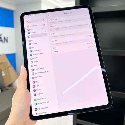 IPad Pro M4 bản 256GB Màu xám Box + sạc zin- Pin 100% sạc 0 lần - GJGKM