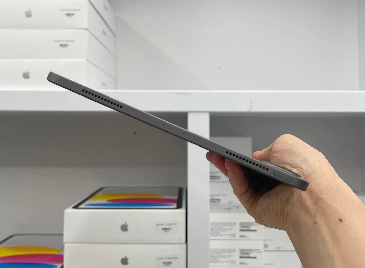 IPad Pro 2020 bản 128gb Màu xám - Pin 84% - ZPTRF  A-