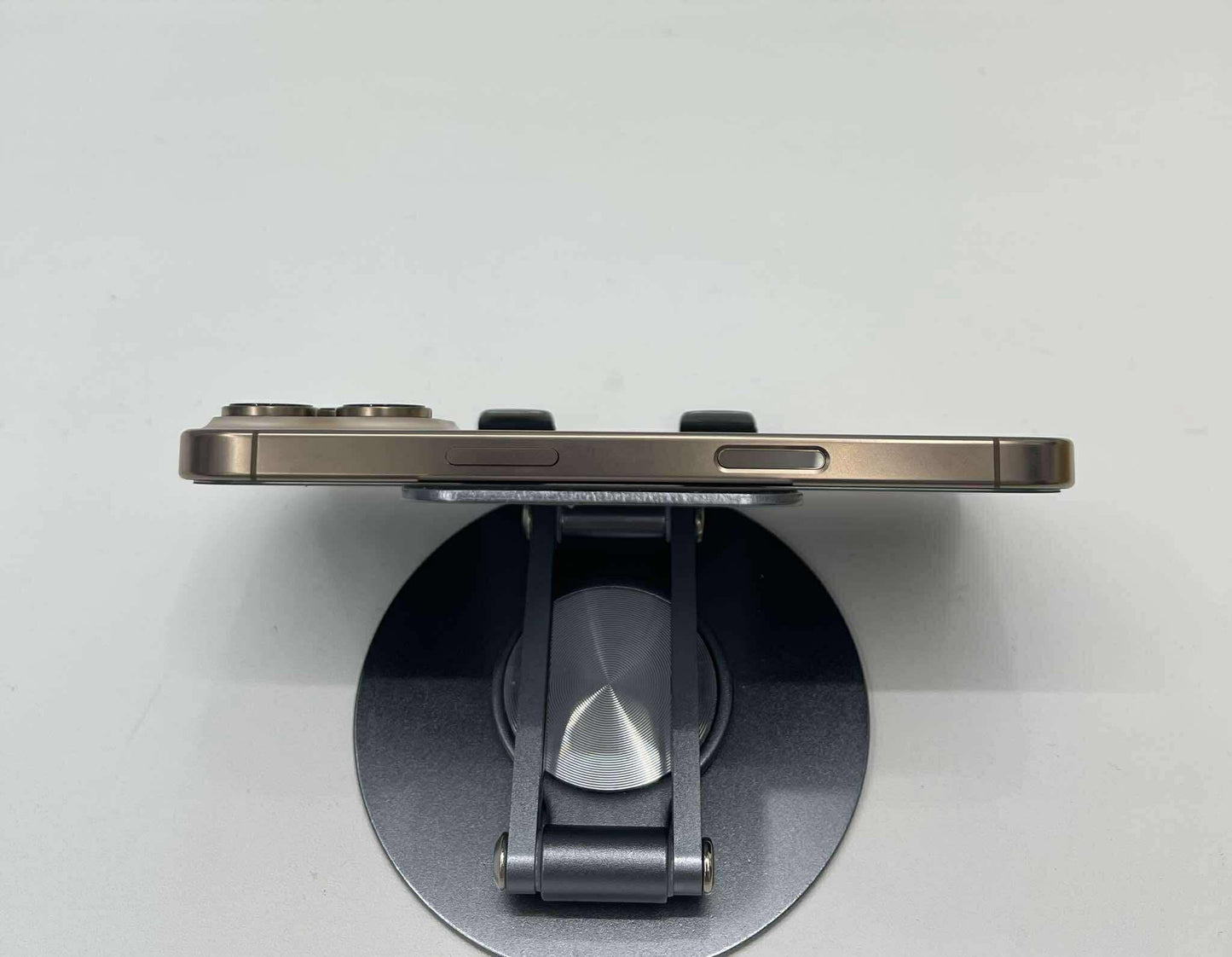 IPhone 16 ProMax 512GB Màu vàng - Pin 100% sạc 12 lần - 01364