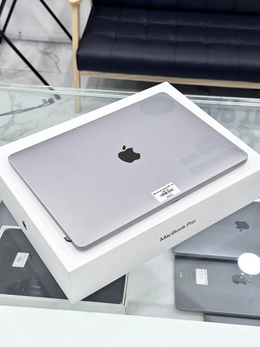 MacBook Air M1 bản 8GB / 256GB Màu xám - Pin 84% - BRQ6L4 - B* Teku