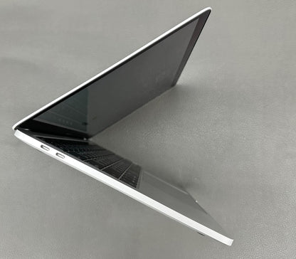 MacBook Pro M2 bản 8/256 màu Bạc full box- Pin 98% - QWDD4 - a-