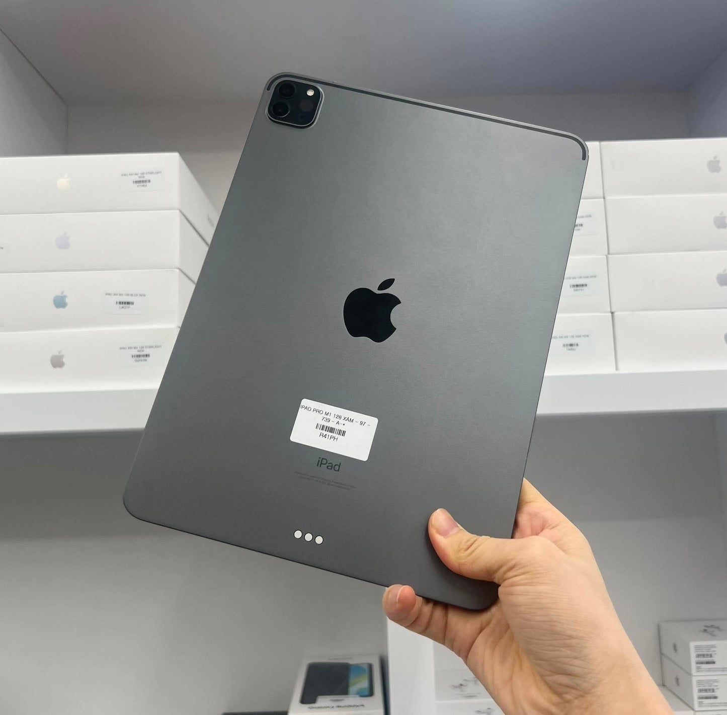 IPad Pro M1 bản 128gb Màu xám  - Pin 97% - r41ph - a-*