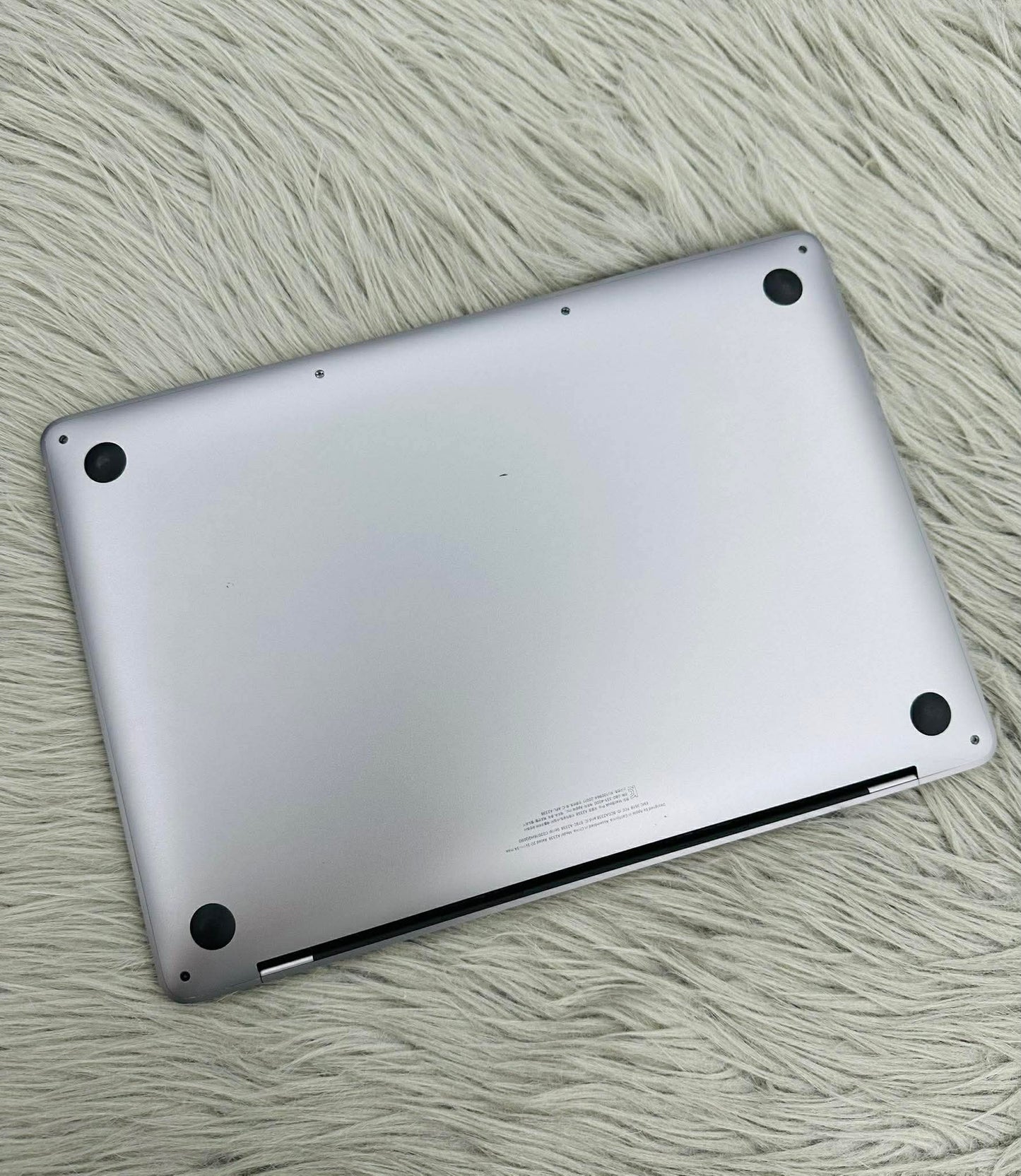 MacBook Pro M1 bản 8gb/256gb Màu xám - Pin 84% - HQQ05D B*