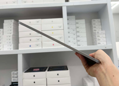 IPad Air 6 bản 256GB Màu xám - Pin 93% - 3WK1G - A-*