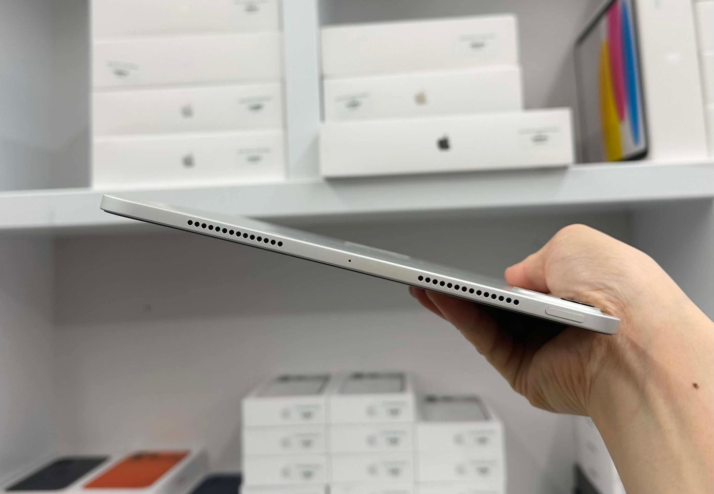 IPAD PRO M5 256 BAC - Pin 100% sạc 18 lần - JN4QV