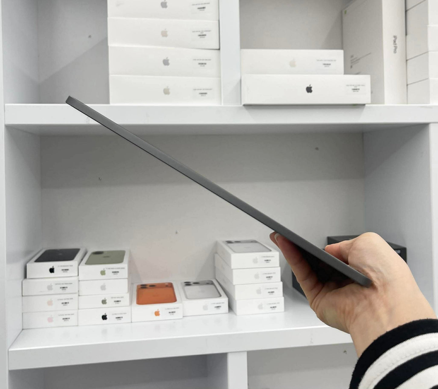 Ipad Air 5 64gb Màu Xám - Pin 99% - R762Q