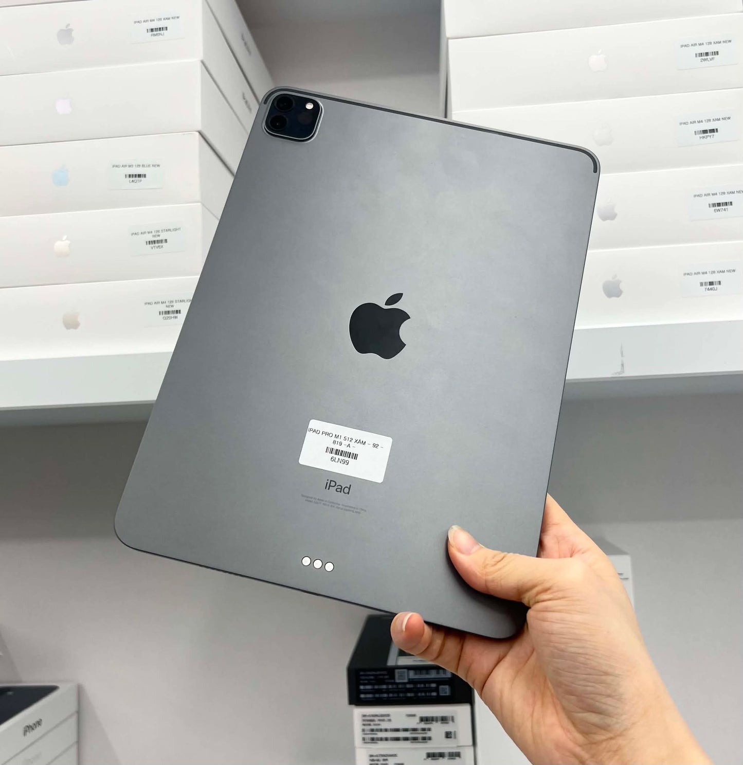 IPad Pro M1 bản 512GB Màu xám - Pin 92% - 6LN99 - a-