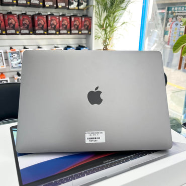 MacBook Pro 2020 8/256 Màu Xám - sạc 88 lần - K6P3XY - A- Busan