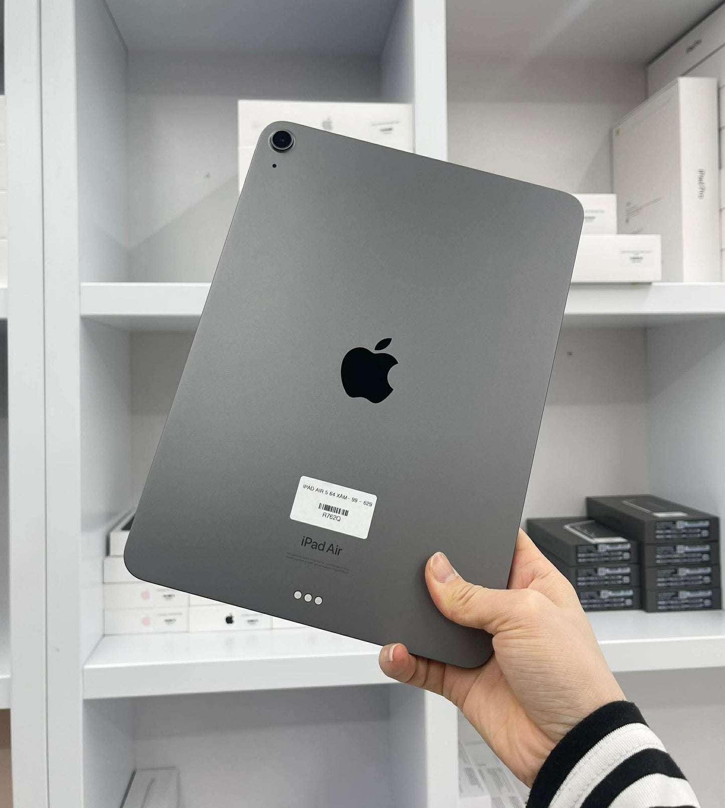 Ipad Air 5 64gb Màu Xám - Pin 99% - R762Q