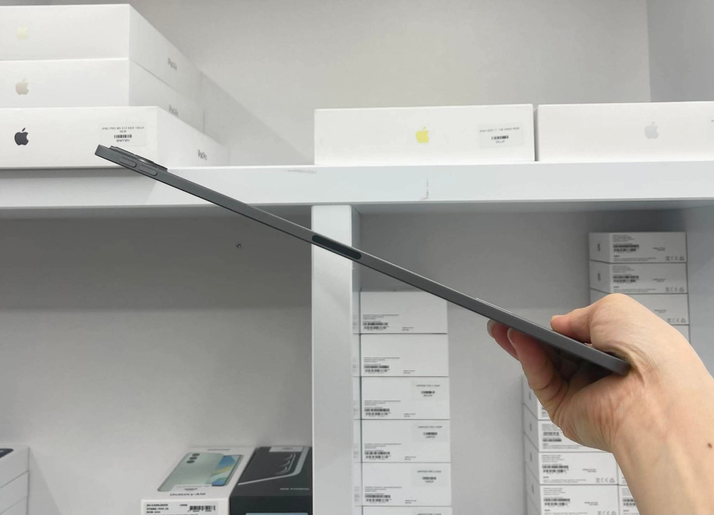 IPad Pro 2020 bản 512GB Màu xám 12.9 inch - Pin 90% - 5NR73 A-*