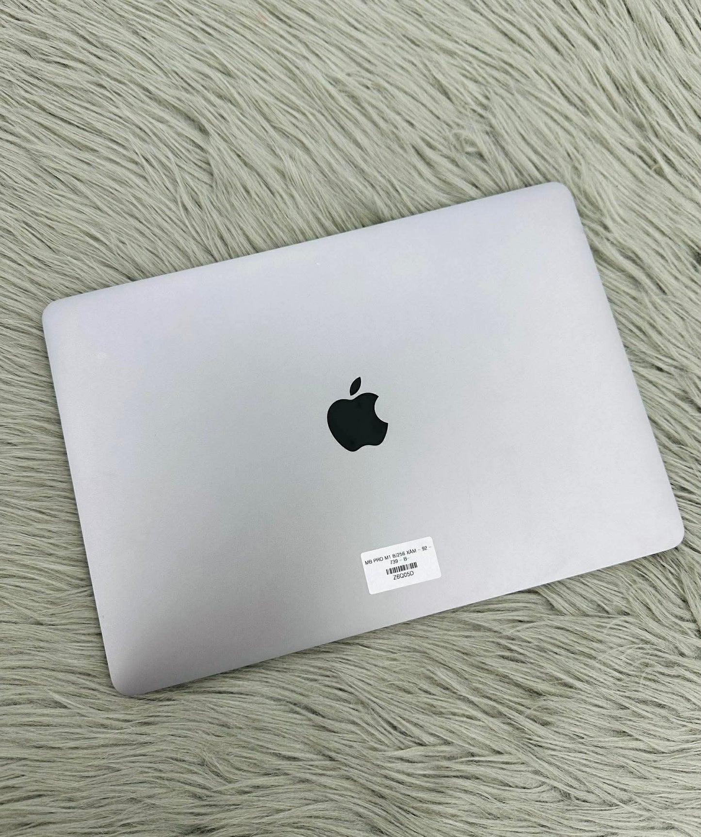 MacBook Pro M1 bản 8gb/256gb Màu xám - Pin 92% - Z6Q05D B* Teku