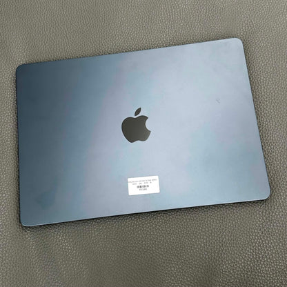 MacBook Air M2 bản 8GB/256GB Màu xanh đen - Pin 88%  - 45GW6 - A-