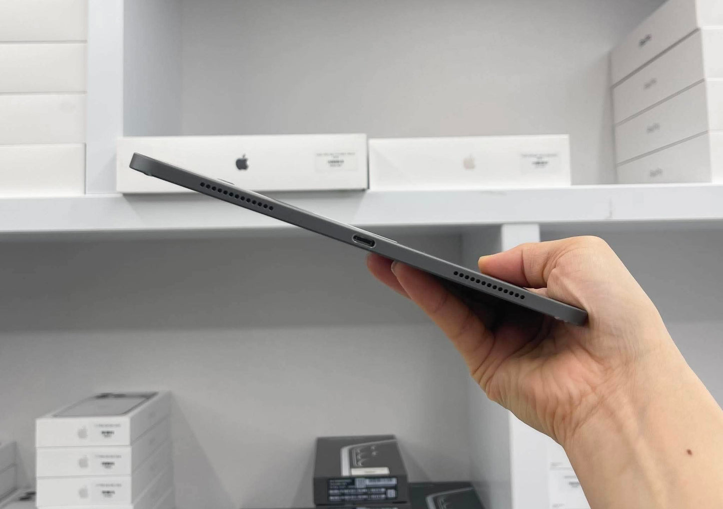 IPad Pro 2018 bản 64GB Màu xám - Pin 86% - QKD6J A-*